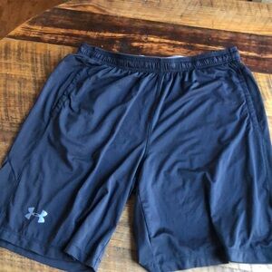 Under Armour Mens workout short Black XL